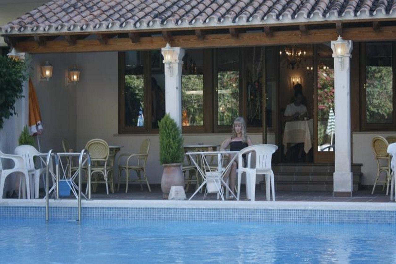 Hotel Gaya Peguera Exteriér fotografie