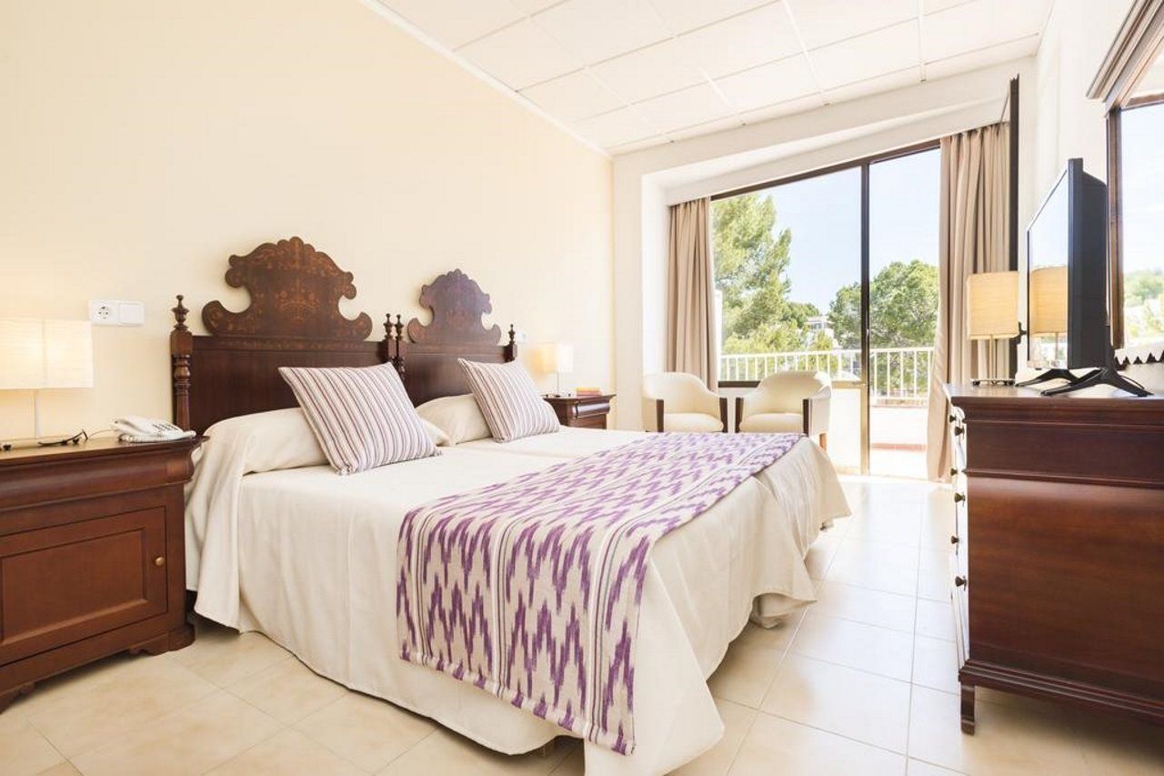 Hotel Gaya Peguera Exteriér fotografie